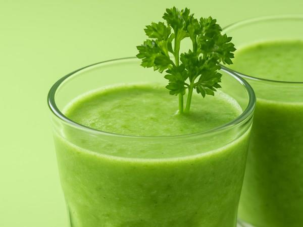 Joghurt, Petersilie und Zimt: Ein einfaches Getränk, das für die Verdauung sorgt